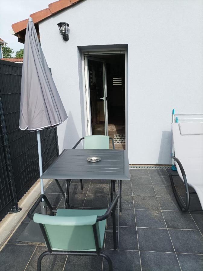 Le Nid Douillet D'Alsace Et Sa Balneo Villa Ottmarsheim Eksteriør billede